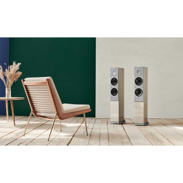 Rapallo | Audiovector R3 Floorstanding Speaker
